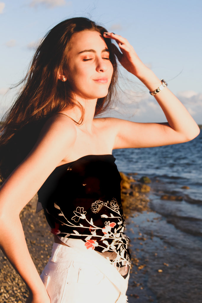 The 2 Best & Simple Ways to Wear a Scarf as a Shirt